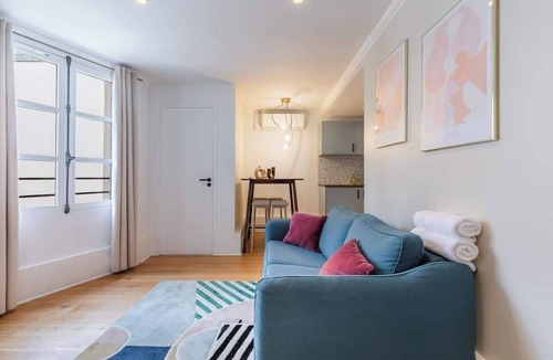 Arsenal Apartment | 11 Beaumarchais 5D