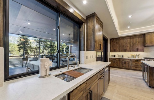 Bijou Park House | 11 bedroom 14 bath Mega Estate with Indoor Pool