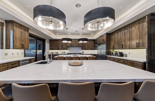 Bijou Park House | 11 bedroom 14 bath Mega Estate with Indoor Pool