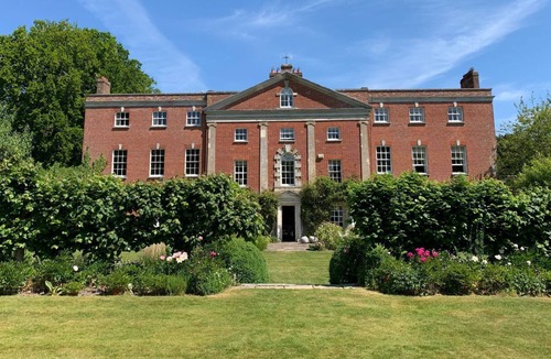 Cranborne Cottage | 11 bedroom accommodation in Cranborne