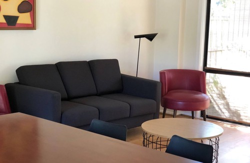 Cowes House | 11 Findlay Street