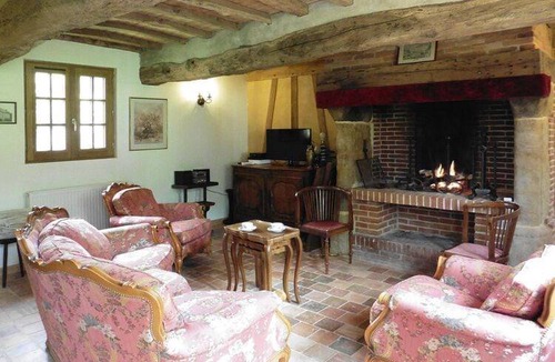 Saint-Martin-aux-Buneaux House | 110 m² House ∙ 4 bedrooms ∙ 8 guests