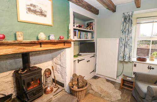 Eastgate House | 11 High Town