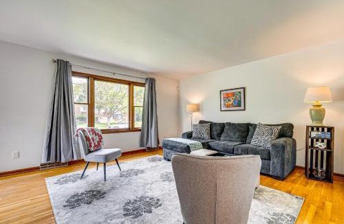 Worthington House | 11 Mi to Dtwn Columbus: Group Retreat w/Fire Pit!