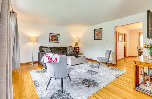 Worthington House | 11 Mi to Dtwn Columbus: Group Retreat w/Fire Pit!