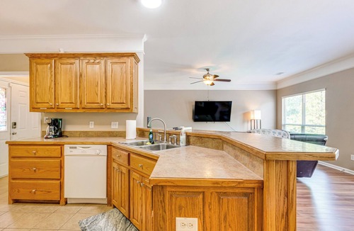 Little Rock House | 11 Mi to Dtwn Little Rock: Home w/Large Deck!