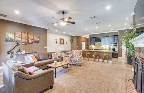 Lubbock House | 11 Mi to Dtwn: Lubbock Home w/Patio, Grill & Yard