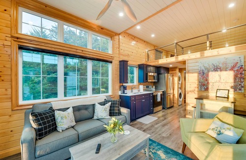 Whitney Cabin | ~ 11 Mi to Lake Whitney: Tree-Lined Cabin w/Deck