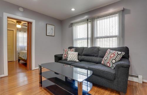 Teaneck House | 11 Mi to Manhattan Pet-Friendly Duplex with Yard!