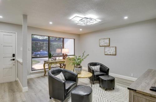 Bedford House | 11 Mi to Six Flags! Poolside Oasis in Bedford