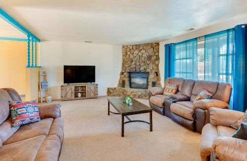 Arroyo Seco House | 11 Mi to Skiing: Valdez Home w/Mtn Views!
