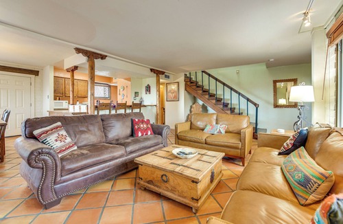 Northeast Santa Fe Condo | 11-Min Walk to Santa Fe Plaza! Condo w/Pool
