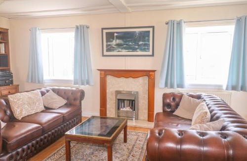 Padstow House | 11 Pendarves