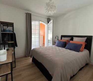 Le Croisic Bed & Breakfast | 11 Port Lin