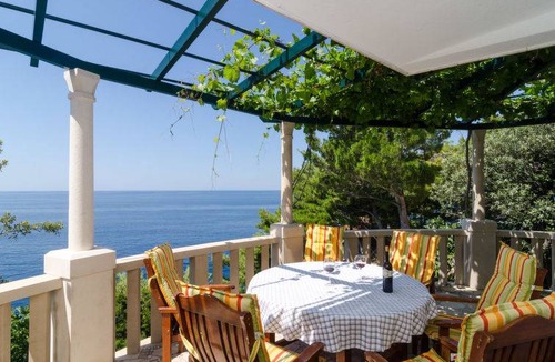 Orebic Apartment | 110 m² Apartment ∙ 3 bedrooms ∙ 6 guests