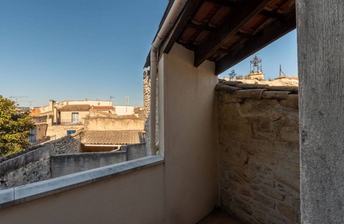 Calvisson Apartment | 110 m² Apartment ∙ 1 bedroom ∙ 5 guests