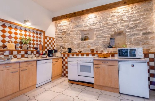 Calvisson Apartment | 110 m² Apartment ∙ 1 bedroom ∙ 5 guests