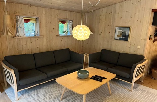 Strandby House | 110 m² House ∙ 3 bedrooms ∙ 6 guests