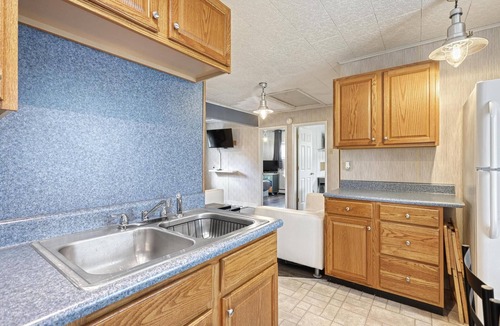 Annville House | 1100 sq ft Cottage (Family/Group Favorite)