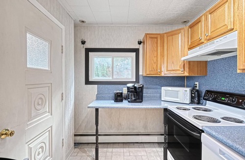 Annville House | 1100 sq ft Cottage (Family/Group Favorite)