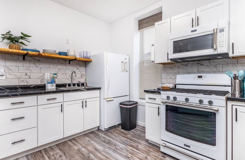 Dubuque Apartment | 1103#203/Downtown Oasis: En-Suite Master