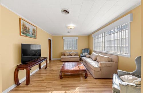 Newberry House | 1105HillCre