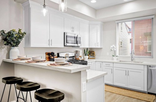 Tempe House | 1106 E. Weber Drive/UNIT 1017