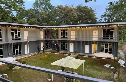 Slim River Hotel | 1108 Carebin Slim River