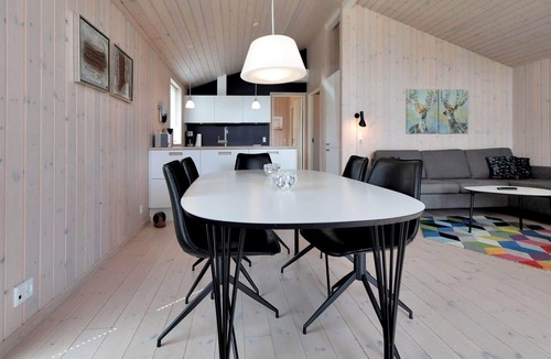 Nykøbing House | 11190-1 Nykøbing Sj - Lynghækken 18