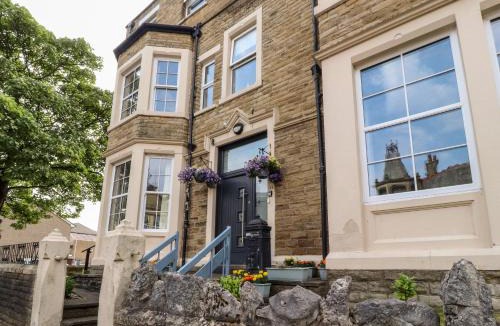 Morecambe House | 112 Balmoral Road