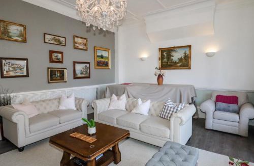 Morecambe House | 112 Balmoral Road