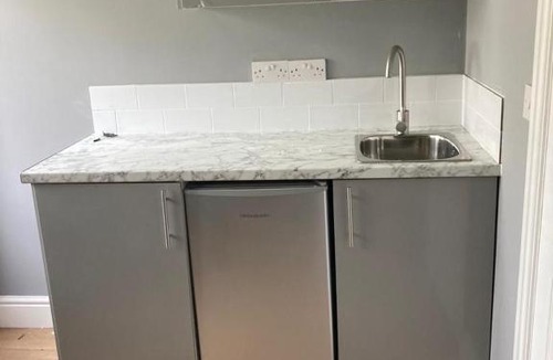 St. Leonard's House | 112 Gleneagle road rooms