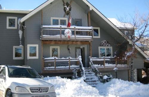 Beech Mountain House | 112 Skiway