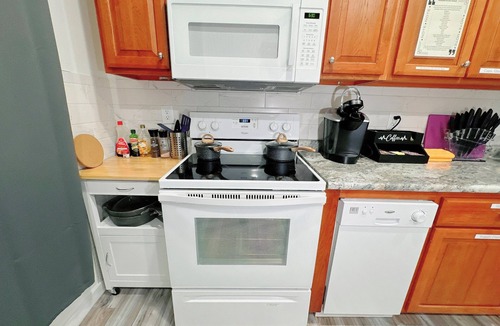 Downtown Dubuque Apartment | 115#202/Charming Downtown Dubuque Apartment