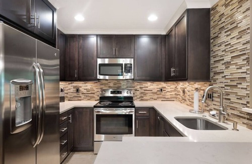 Northwest Bellevue Apartment | 115 - Modern & Serene~Min to Downtown