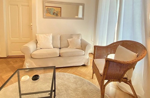 Lausanne Apartment | 116 * Your private cosy apartment at the best location