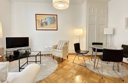 Lausanne Apartment | 116 * Your private cosy apartment at the best location