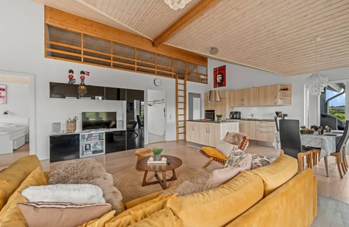 Bjerregard Strand House | 117 m² House ∙ 3 bedrooms ∙ 7 guests