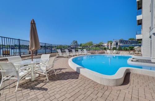 Charlevoix House | 117B Edgewater Inn