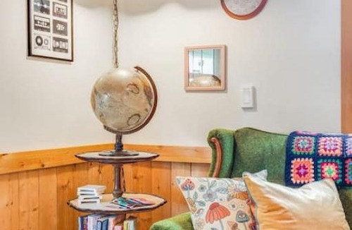 Fall City House | 118 - The Willow Tree Bungalow