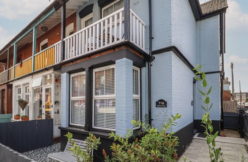 Felixstowe Cottage | 11a Manning Road
