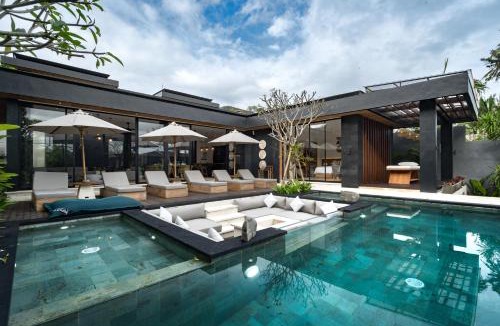 Melayang Villa | 11BR Laia & Akari by BaliSuperHost