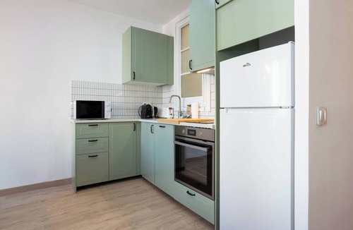 Hostafrancs Apartment | 11CRC1037 Newly decorated Flat near Sants Station