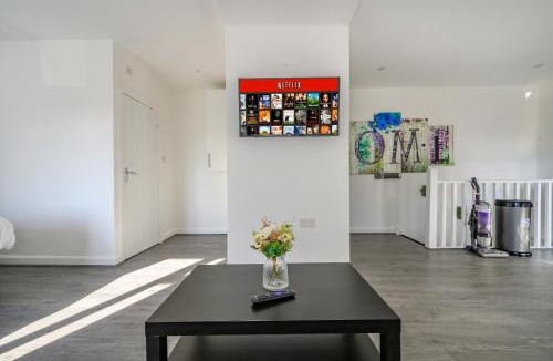 Chapeltown Apartment | 11F2 Captivating & luxurious Stay