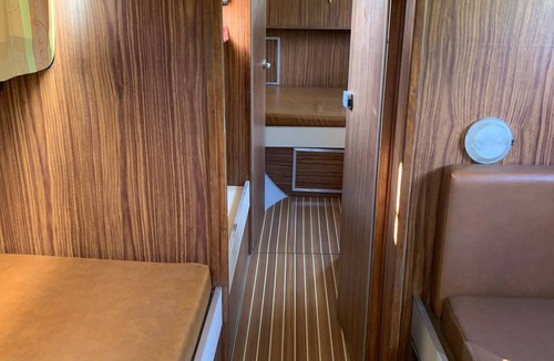 Nevers Boat Rental | 11m barge