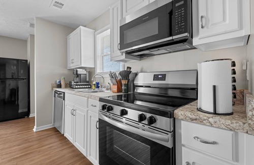 Columbus Apartment | 11th Ave unit B