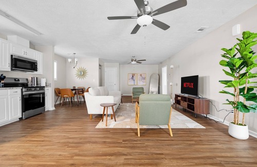 Columbus Apartment | 11th Ave unit B