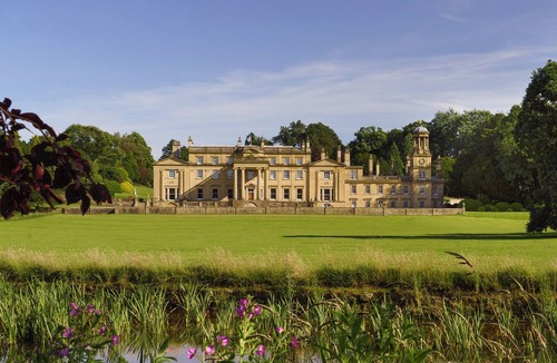 Skipton House | 11th Century Hall Sleeping 32 Guests