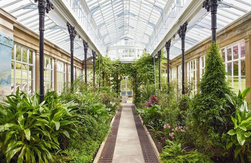 Skipton House | 11th Century Hall Sleeping 32 Guests