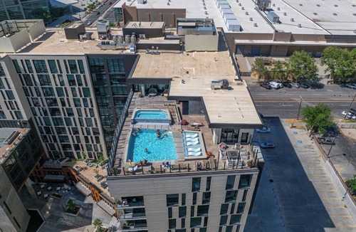 Rio Grande Apartment | 11thFloor|CityView|HotTub|Pool|Gym|Parking|KingBed